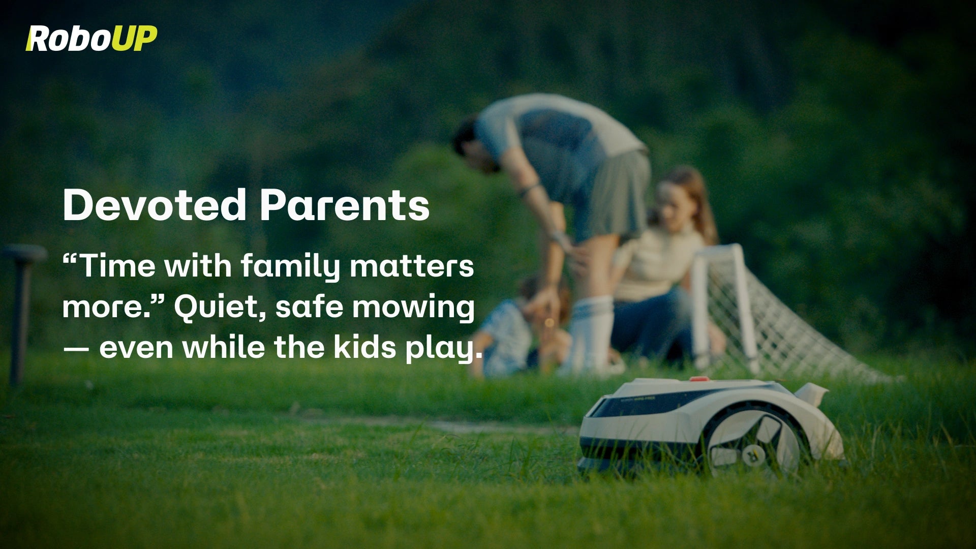 Charger la vidéo : Test complet du RoboUP Raccoon 2 SE d'iVax : du déballage à l'installation, en passant par ses performances de tonte. Découvrez comment il se comporte sur la pelouse.